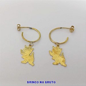 BRINCO NO BRUTO PRONTO PARA O BANHO (CX170)BRINCO DE ARGOLA 1,5CM + PINGENTE DE GATO) (PESO TOTAL 1.7GR) BRU25110