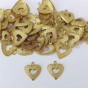 ACESSÓRIO NO BRUTO PRONTO PARA O BANHO - (V4033) ACESSÓRIO CORAÇÃO VAZADO 16MM - PESO TOTAL 0,5GR - COMPOSIÇÃO: 100% LATÃO - BRU0003847