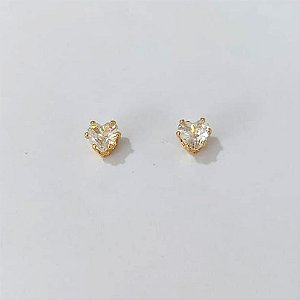 BRINCO FOLHEADO A OURO - BANHADO COM 5 MILÉSIMOS + VERNIZ DIAMOND - BRINCO DE PINO COM ZIRCÔNIA CORAÇÃO 5MM OURO1269