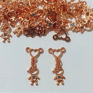 ACESSÓRIO NO BRUTO PRONTO PARA O BANHO - (MAD) (CX.54) CANGA MENINO COM ZIRCÔNIA AZUL 21MM - PESO TOTAL 0,5GR - BRU0003849