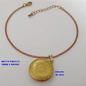 PULSEIRA NO BRUTO PRONTO PARA O BANHO(CX176) PULSEIRA COM CORRENTE ELLO PORTUGUES E PINGENTE DE RELICARIO / TAMANHO 18CM+EXTENSOR / PESO TOTAL 3.9GR / BRU25361