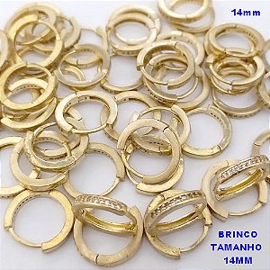 BRINCO NO BRUTO PRONTO PARA O BANHO(CX178) - BRINCO ARGOLINHA DE PRESSÃO REDONDO cravejado com uma fileira de zirconia - TAMANHO: 14MM - PESO TOTAL 1.5GR - BRU25454