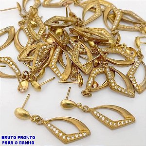 BRINCO NO BRUTO PRONTO PARA O BANHO(CX178) -BRINCO EM ALTA FUSÃO CRAVEJADA PINGENTE DE 2,2CM - PESO TOTAL 2.2GR - BRU25476