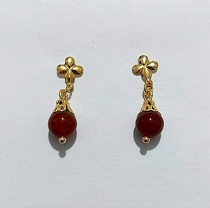 BRINCO FOLHEADO A OURO - BANHADO COM 5 MILÉSIMOS + VERNIZ DIAMOND - BRINCO DE PINO BASE FLOR E PEDRA NATURAL ROSA 7MM - OURO1353