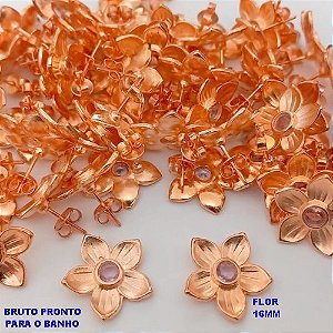 BRINCO NO BRUTO PRONTO PARA O BANHO(CX180) (CRIS) BRINCO TRADICIONAL BASE DE PINO - JA PRONTO PARA O BANHO UMA FLOR DE 16MM )(PEDRA DE ZIRCONIA DE 4MM) (PESO 2.2GR - BRU25606