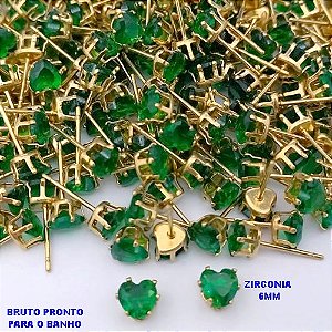 BRINCO NO BRUTO PRONTO PARA O BANHO(pote)- BRINCO DE PINO COM PEDRA DE ZIRCONIA DE 6MM QUADRADA - TAMANHO 6MM - PESO TOTAL 0,6GR - BRU25613