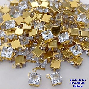 ACESSORIO NO BRUTO PRONTO PARA O BANHO(pote) - PONTO DE LUZ BASE ALTA DE 8X8MM ( ZIRCONIA) COM UMA ARGOLINHA/ VENDIDA POR UNIDADE / PESO 0,09GR / BRU25625