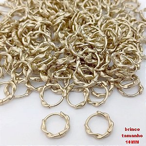 BRINCO NO BRUTO PRONTO PARA O BANHO(CX181)- BRINCO ARGOLINHA DE PRESSÃO (TRANQUETA) - TAMANHO: 10MM - PESO TOTAL 0,07GR - BRU25664