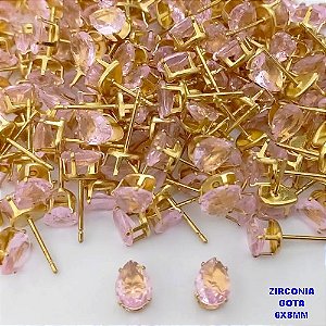 BRINCO NO BRUTO PRONTO PARA O BANHO(pote)- BRINCO TRADICIONAL DE PINO COM PEDRA DE ZIRCONIA DE 6X8MM -(GOTA) - PESO 0,07GR - BRU25667