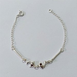 PULSEIRA FOLHEADA A PRATA COM 50 MILÉSIMOS + VERNIZ DIAMOND - PULSEIRA COM GOLFINHOS COM ZIRCÔNIAS VERMELHAS - TAMANHO: 17CM - PRA1020
