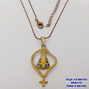 GARGANTILHA NO BRUTO PRONTO PARA O BANHO(CX184) COM CORRENTE L11 IMPORTADA PINGENTE DE NOSSA SENHORA APARECIDA CRAVEJADA 2,7CM / PESO 2,9GR / BRU25726