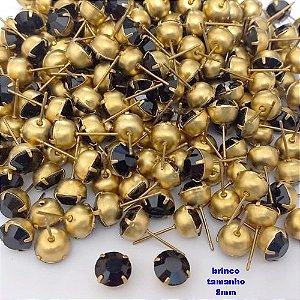BRINCO NO BRUTO PRONTO PARA O BANHO(pote)- BRINCO DE PINO COM PEDRA DE 8MM REDONDA - PESO TOTAL 1GR - BRU25750