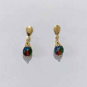 BRINCO FOLHEADO A OURO - BANHADO COM 5 MILÉSIMOS + VERNIZ DIAMOND - BRINCO DE PINO BASE GOTA E PEDRA NATURAL 8MM - OURO1408
