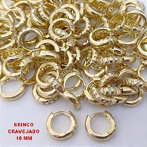 BRINCO NO BRUTO PRONTO PARA O BANHO (CX185) -BRINCO ARGOLINHA DE PRESSÃO(TRANQUETA)CRAVEJADO COM UMA FILEIRA DE ZIRCONIA - TAMANHO 10MM / PESO TOTAL 1.5GR - BRU258232