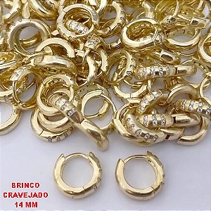 BRINCO NO BRUTO PRONTO PARA O BANHO (CX185) -BRINCO ARGOLINHA DE PRESSÃO(TRANQUETA)CRAVEJADO COM UMA FILEIRA DE ZIRCONIA - TAMANHO 14MM / PESO TOTAL 2.4GR - BRU25834