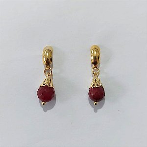 BRINCO FOLHEADO A OURO - BANHADO COM 5 MILÉSIMOS + VERNIZ DIAMOND - BRINCO DE PINO BASE CURVA E PEDRA NATURAL 8MM - OURO1438