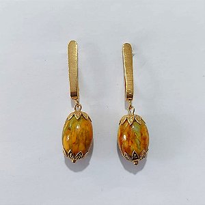 BRINCO FOLHEADO A OURO - BANHADO COM 5 MILÉSIMOS + VERNIZ DIAMOND - BRINCO DE PINO BASE COMPRIDA E PEDRA NATURAL 19MM - OURO1445