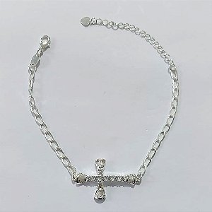 PULSEIRA FOLHEADA A PRATA COM 50 MILÉSIMOS + VERNIZ DIAMOND - PULSEIRA COM CRUCIFIXO CRAVEJADO - TAM: 18CM + EXTENSOR - PRA1090