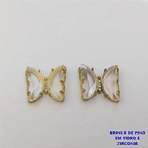 BRINCO NO BRUTO PRONTO PARA O BANHO(CX39)- BRINCO DE BORBOLETA DE VIDRO E ZIRCONIA /BRINCO DE PINO TAMAMANHO 18MM / PESO TOTAL 5,9GR - BRU25889