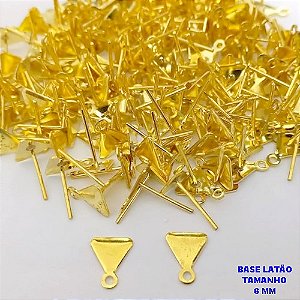 BASE DE BRINCO NO BRUTO PRONTO PARA O BANHO - BASE PARA BRINCO COM PINO TIPO GOTA - TAMANHO 6X6MM PESO DO PAR 0,4GR - (VENDIDA POR PAR) - BRU25897