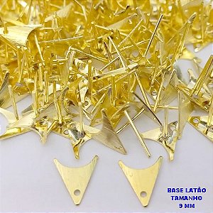BASE DE BRINCO NO BRUTO PRONTO PARA O BANHO(pote) - BASE PARA BRINCO COM PINO TIPO GOTA - TAMANHO 6X6MM PESO DO PAR 0,4GR - (VENDIDA POR PAR) - BRU25898