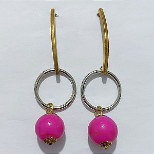 BRINCO NO BRUTO PRONTO PARA O BANHO(CX190) - BRINCO DE PINO BASE COMPRIDA COM ESFERA ROSA E ARGOLA 39MM - PESO 5,2GR - COMPOSIÇÃO: 100% LATÃO - BRU27171