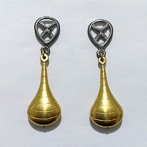 BRINCO NO BRUTO PRONTO PARA O BANHO(CX192) - BRINCO DE PINO BASE VAZADA COM GOTA DUPLA 31MM - PESO 4,8GR - COMPOSIÇÃO: 100% LATÃO - BRU27173