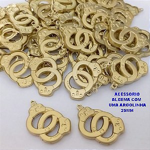 ACESSÓRIO NO BRUTO PRONTO PARA O BANHO - (455) (CX190) Algema Dupla Vaz 25mm - PESO 2,5GR - COMPOSIÇÃO 100% LATÃO (VENDIDA POR UNIDADE) - BRU26722