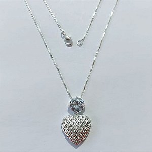 GARGANTILHA FOLHEADA A PRATA COM 50 MILÉSIMOS + VERNIZ DIAMOND - GARGANTILHA COM PINGENTE EM ZIRCÔNIA E CORAÇÃO DUPLO 20MM - PRA1213