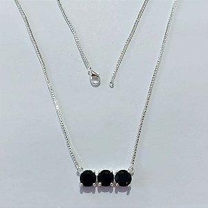 GARGANTILHA FOLHEADA A PRATA COM 50 MILÉSIMOS + VERNIZ DIAMOND - GARGANTILHA COM PINGENTE EM ZIRCÔNIAS NEGRAS 26MM - PRA1216