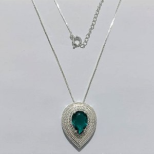 GARGANTILHA FOLHEADA A PRATA COM 50 MILÉSIMOS + VERNIZ DIAMOND - GARGANTILHA COM PINGENTE GOTA COM ZIRCÔNIA VERDE 28MM - PRA1226