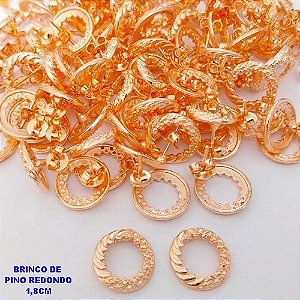 BRINCO NO BRUTO PRONTO PARA BANHO(POTE)(CRIS)BRINCO REDONDO TRABALHADO 1.8CM // PESO 1,6GR - BRU28028