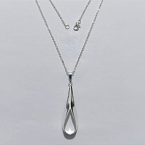 GARGANTILHA FOLHEADA A PRATA COM 50 MILÉSIMOS + VERNIZ DIAMOND - GARGANTILHA CORRENTE 45CM E PINGENTE GOTA VAZADA 44MM - PRA1295