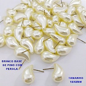 BRINCO NO BRUTO PRONTO PARA O BANHO(CX )- BRINCO DE PINO RM PEROLA GOTA TAMANHO 18X8MM PESO TOTAL 2.2GR - BRU28464