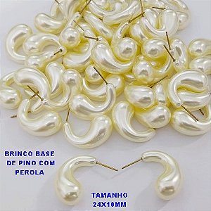 BRINCO NO BRUTO PRONTO PARA O BANHO(CX )- BRINCO DE PINO EM PEROLA GOTA TAMANHO 24X10MM PESO TOTAL 3.3GR - BRU28466