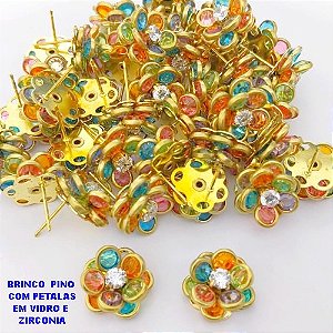 BRINCO NO BRUTO PRONTO PARA O BANHO - (CX195) (AV) BRINCO DE PINO FLOR CRAVEJADA EM VIDRO E ZIRCÔNIAS COLORIDAS 15MM - PESO TOTAL 2,4GR - COMPOSIÇÃO: LATÃO / ZIRCÔNIA - BRU29157