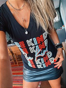 Camiseta T-Shirt Preta Letreiro - Tam P