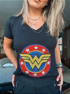 Camiseta T-Shirt Preta - Mulher Maravilha - Tam P