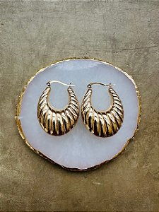 Brinco Texturizado Dourado