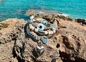 Kit de Pulseiras Brancas com Olho Grego