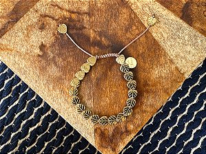 Pulseira Hematita Folhas Douradas