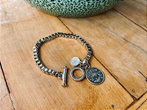 Pulseira Corrente Prateada com Pingente Signo Peixes