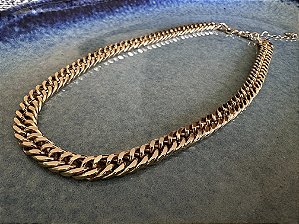Colar Choker Corrente Dourada
