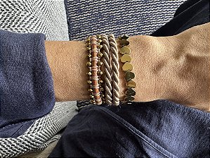 Kit de Pulseiras Bege e Dourada