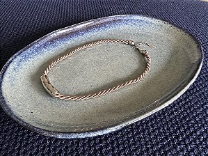 Colar Cordão de São Francisco Bege e Prateado