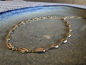 Colar Choker Búzios Dourado