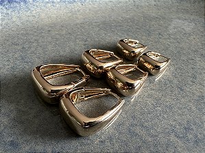 Trio de Brincos Dourados