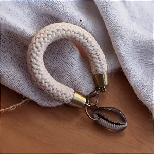 Pulseira corda búzio afro