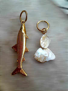 Brinco peixe e madrepérola