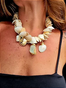 Colar Manto de espuma